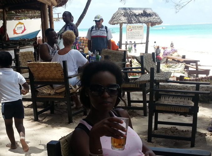 FORTY-THIEVES BEACH BAR&RESTAURANT